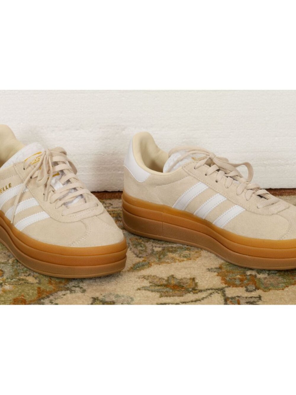 ADIDAS SAMBAE SNEAKERS  SUEDE IVORY WITH WHITE STRIPES SIZE 7 - Picture 3 of 8